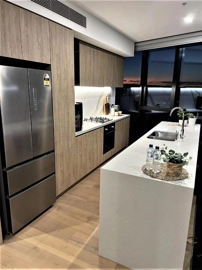 2 Bedroom Luxurious Family Apartment Next To Pacific Fair - Broadbeach Gold Coast Gc22 Εξωτερικό φωτογραφία