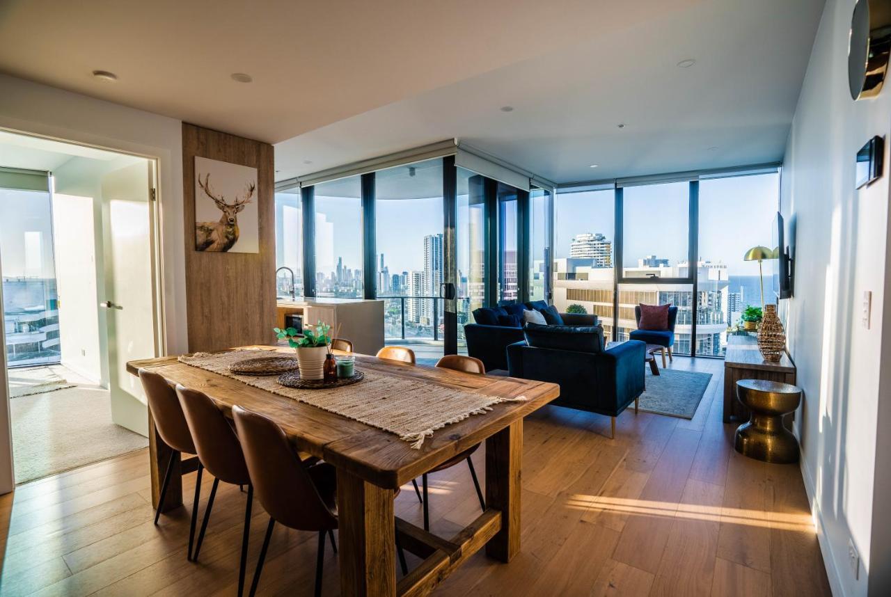 2 Bedroom Luxurious Family Apartment Next To Pacific Fair - Broadbeach Gold Coast Gc22 Εξωτερικό φωτογραφία