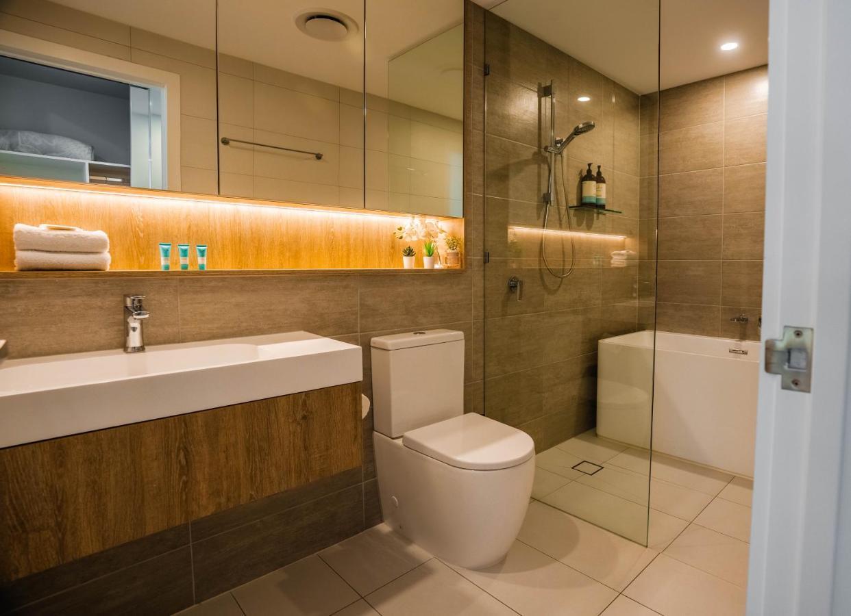 2 Bedroom Luxurious Family Apartment Next To Pacific Fair - Broadbeach Gold Coast Gc22 Εξωτερικό φωτογραφία