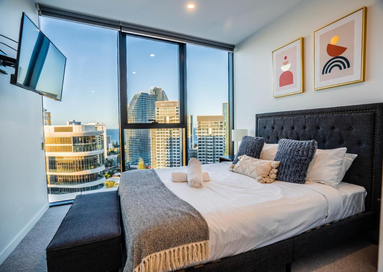 2 Bedroom Luxurious Family Apartment Next To Pacific Fair - Broadbeach Gold Coast Gc22 Εξωτερικό φωτογραφία